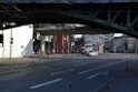 LKW blieb unter Bruecke haengen Koeln Deutz Opladenerstr Deutz Muelheimerstr P173